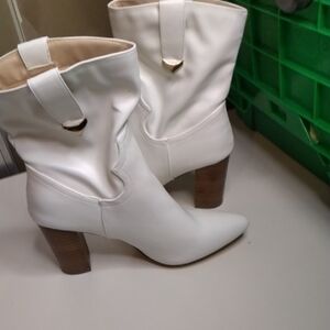 LuLu's Women's White Mid-Calf Heeled Boots